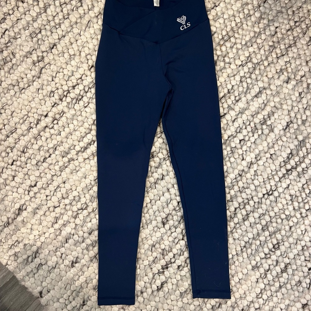 CLS scrunch butt leggings